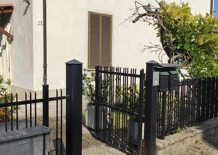 Tra E Narni بيت للعطل تيرني